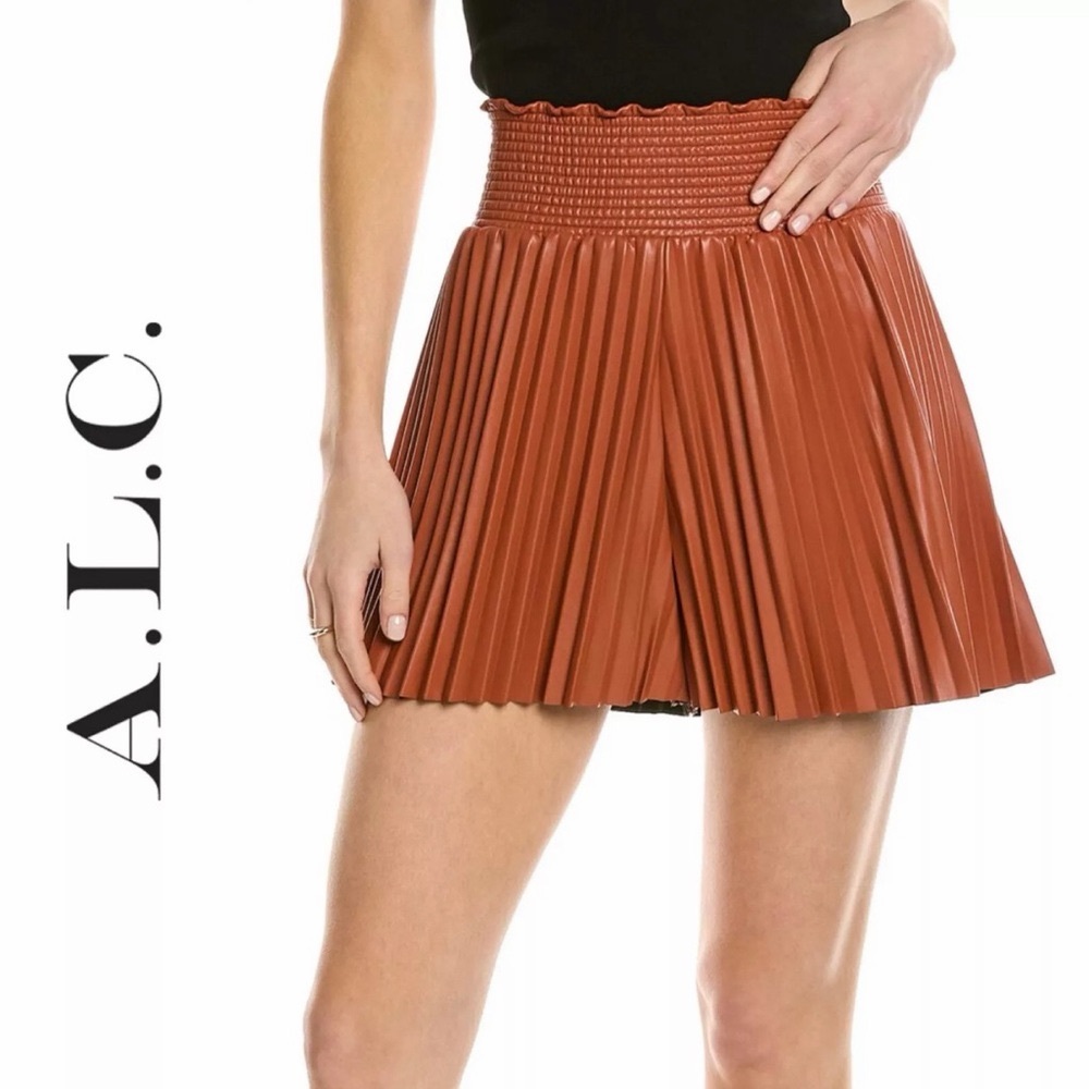 ALC Bondi Pleated Elastic Pull On Short